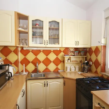 Beautiful In With Kitchen